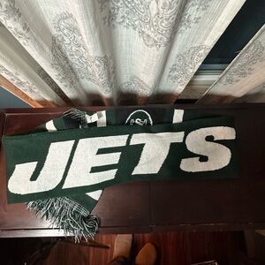 New York jets! Forever Collectibles Green and White Scarf